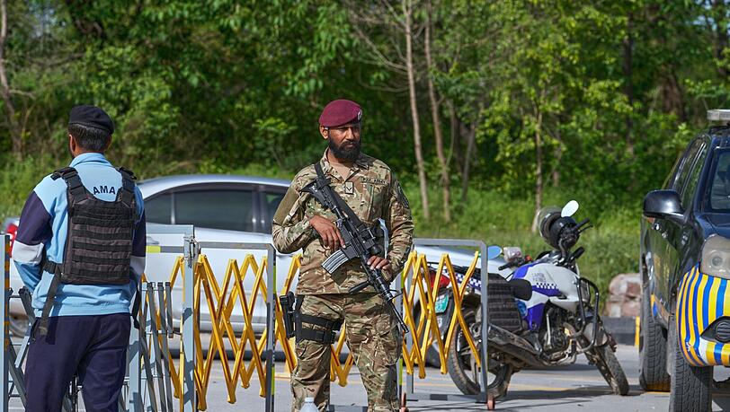 Unter hohen Sicherheitsvorkehrungen sollen Gespr&auml;che zwischen Vertretern der USA und des Irans in der pakistanischen Hauptstadt Islamabad beginnen.