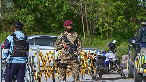 Unter hohen Sicherheitsvorkehrungen sollen Gespr&auml;che zwischen Vertretern der USA und des Irans in der pakistanischen Hauptstadt Islamabad beginnen.