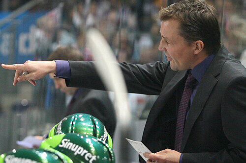 Auf geht&rsquo;s! Trainer Andreas Brockmann will mit seiner Tiger-Meute die europäische Eishockey-Szene aufmischen.