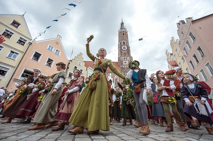 Landkreis Landshut: 990,69 €