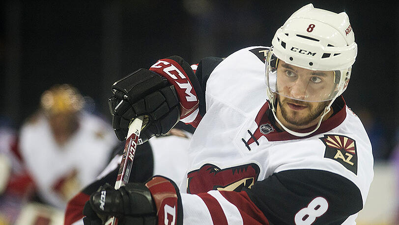 Tobias Rieder legte beim 6:2 der Arizona Coyotes gegen Rekordmeister Montreal Canadiens das zwischenzeitliche 3:1 durch Brad Richardson auf. Tobias Rieder legte beim 6:2 der Arizona Coyotes gegen Rekordmeister Montreal Canadiens das zwischenzeitliche 3:1 durch Brad Richardson auf.