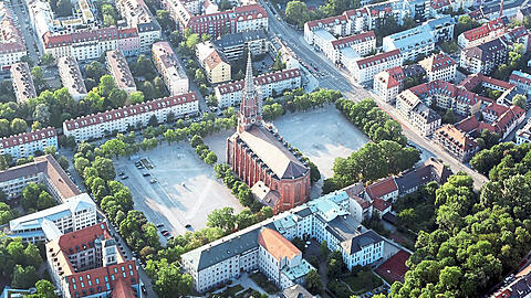 Das Herz der Au: die (Dult-)Brachflächen an der Mariahilfkirche.