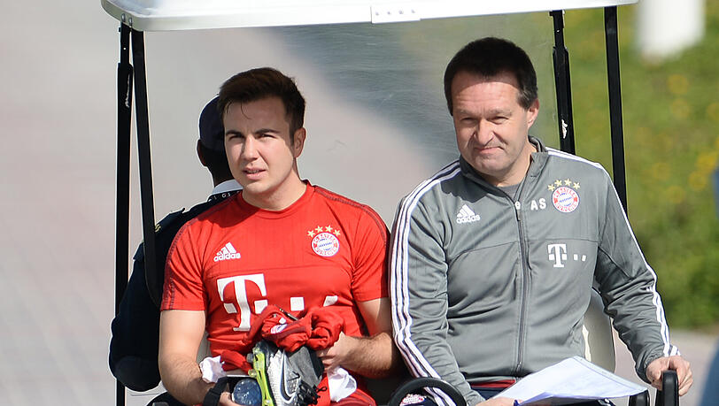 Andreas Schlumberger (r.), damals noch mit Mario Götze im Bayern-Trainingslager von Doha. Andreas Schlumberger (r.), damals noch mit Mario Götze im Bayern-Trainingslager von Doha.
