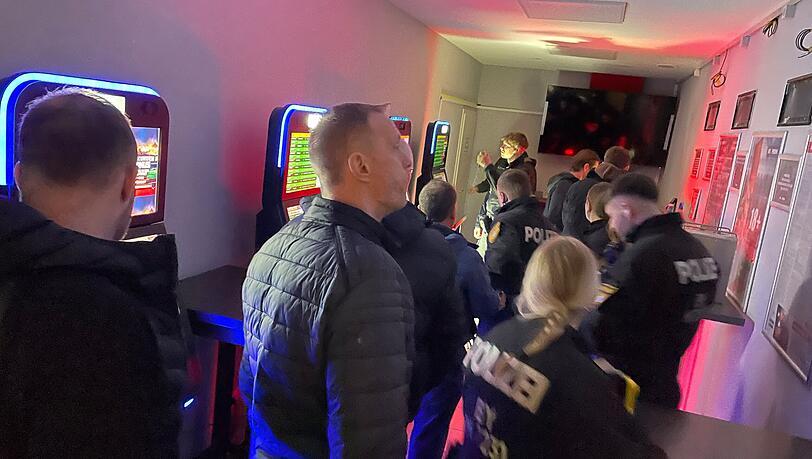 Kriminalhauptkommissar Guido Rissmann bei einer Kontrolle im Januar 2025.