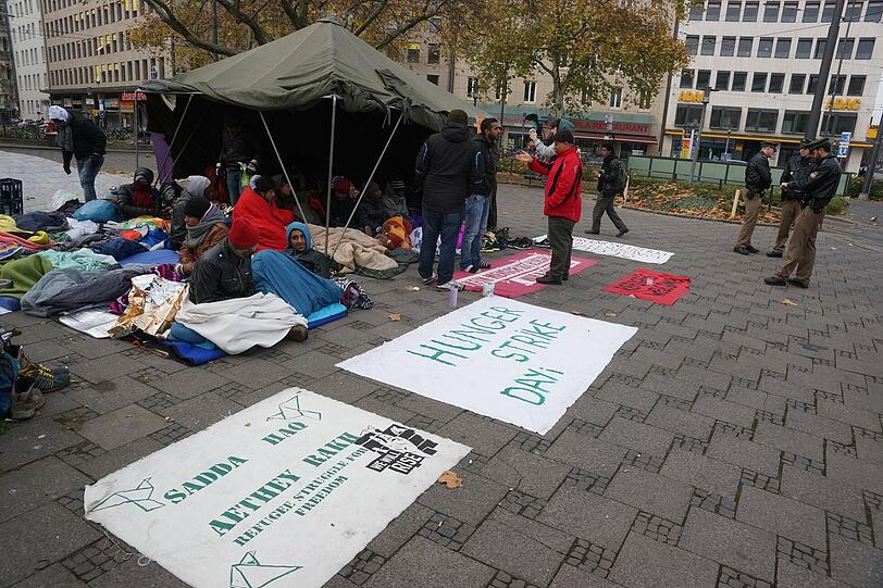 Das Hungerstreik-Camp am Sendlinger Tor. Rund 25 Asylbewerber protestieren gegen die bayerische Flüchtlingspolitik.