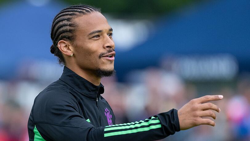 Leroy Sane nimmt am Training teil.
