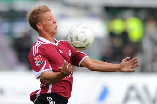 Sollte er spielen dürfen, dann täte er es mit breiter Brust: Club-Flügelflitzer Mike Frantz hat keinerlei Bedenken bezüglich der FCN-Aufgabe in Leverkusen: &bdquo;Wir haben nichts zu verlieren.&ldquo;