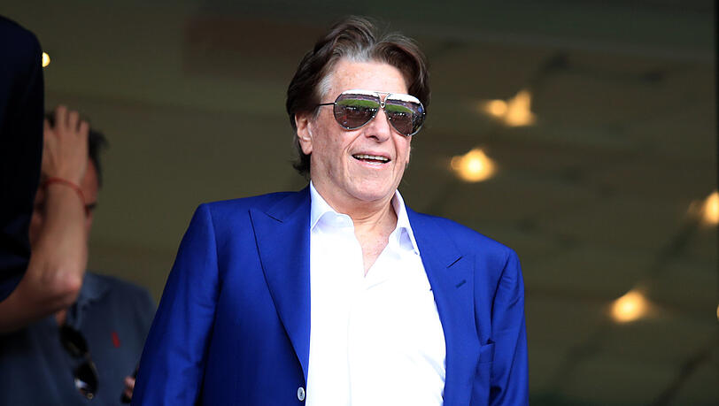 Lewandowskis Star-Berater: Pini Zahavi. Lewandowskis Star-Berater: Pini Zahavi.