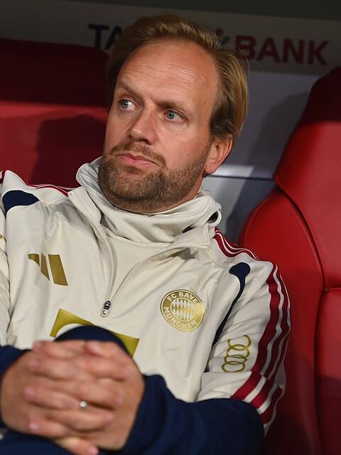 Aaron Danks vertritt Vincent Kompany aktuell als Chefcoach beim FC Bayern.