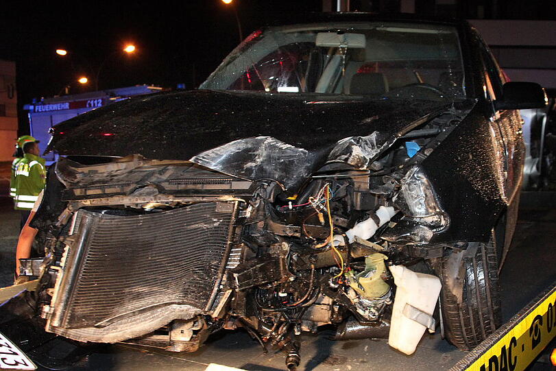 Crash mit Rettungswagen: Bilder aus Landshut!