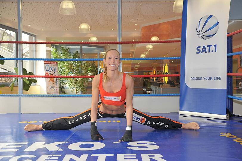 Christine Theiss - die schöne Ärztin im Kickbox-Ring