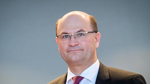 Finanzminister Albert Füracker. Foto: Matthias Balk/dpa/Archivbild