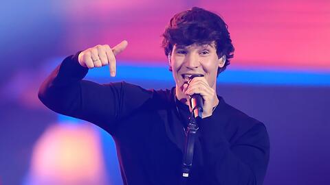 Seinen Ring tr&auml;gt er schon l&auml;nger, jetzt hat Wincent Weiss seine Hochzeit best&auml;tigt.