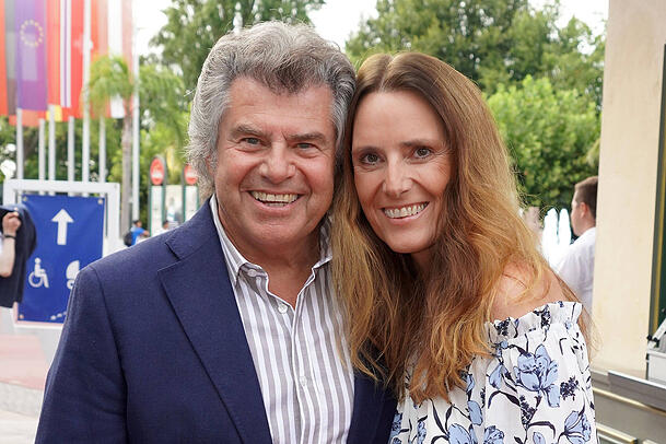 Andy Borg und seine Ehefrau Birgit führen abseits des Rampenlichts ein unspektakuläres Leben. Andy Borg und seine Ehefrau Birgit führen abseits des Rampenlichts ein unspektakuläres Leben.