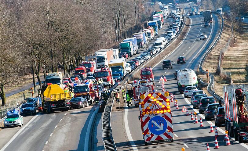 Die A 96 war am Mittwoch zwei Stunden lang gesperrt.