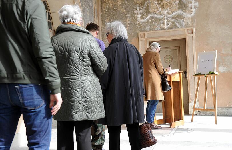 Die Münchner verabschieden sich von Kult-Regisseur Helmut Dietl