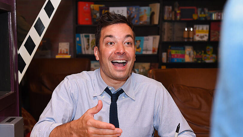 Musste sich einer Operation an der Hand unterziehen: Jimmy Fallon Musste sich einer Operation an der Hand unterziehen: Jimmy Fallon