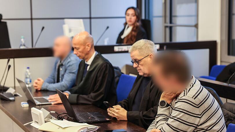 Anspannung kurz vor der Urteilsverkündung.