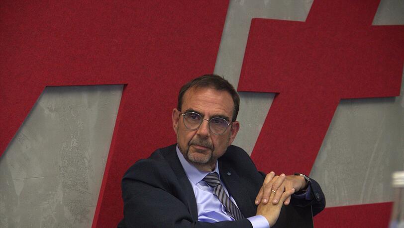 „Ich empfinde es als positiv, dass Markus Söder Veränderungen aufnimmt und das deutlich macht, auch selbstkritisch“, sagt Klaus Holetschek beim AZ-Besuch. „Ich empfinde es als positiv, dass Markus Söder Veränderungen aufnimmt und das deutlich macht, auch selbstkritisch“, sagt Klaus Holetschek beim AZ-Besuch.