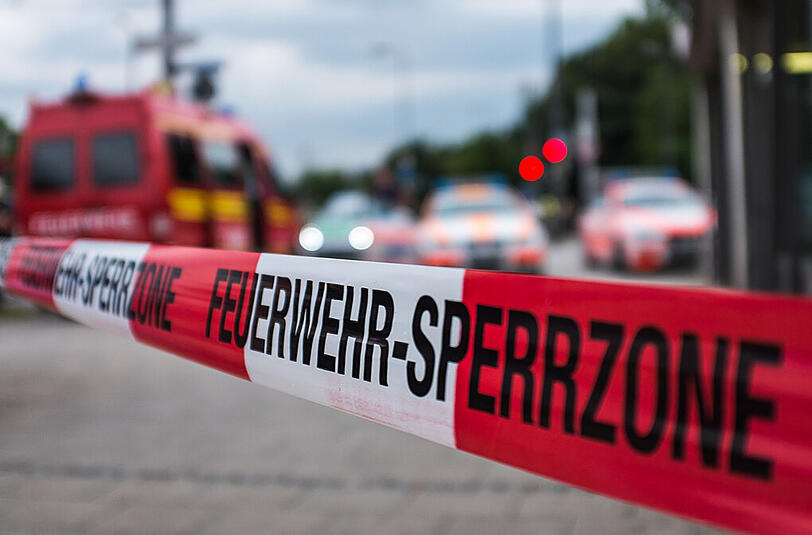 Tödliche Schüsse im Bereich des Olympia Einkaufszentrum in München. Die Polizei ist mit einem Großaufgebot in der gesamten Stadt im Einsatz. Menschen bringen sich in Sicherheit. Die Bilder.