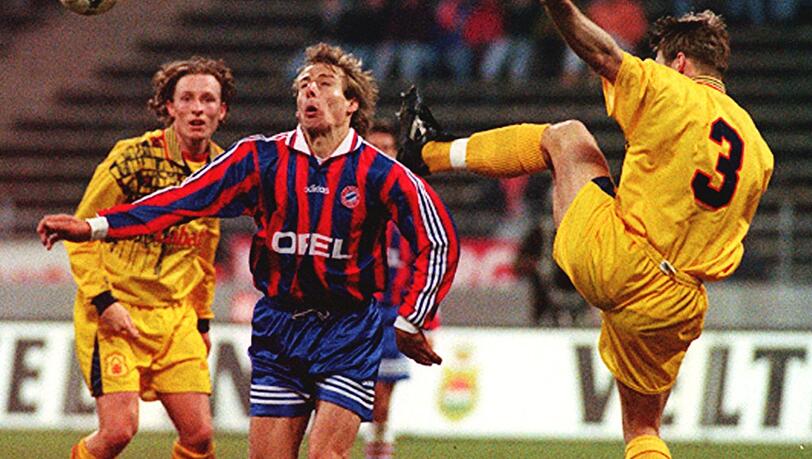 Klinsmann-Show: Der Stürmer führt Bayern gegen Nottingham ins Uefa-Cup-Halbfinale 1996. Klinsmann-Show: Der Stürmer führt Bayern gegen Nottingham ins Uefa-Cup-Halbfinale 1996.