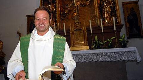 "Herr Rummenigge, wer hat Sie da beraten?" Pfarrer Rainer Maria Schießler von St. Maximilian.