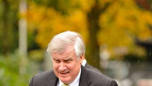 Horst Seehofer im Regen Horst Seehofer im Regen