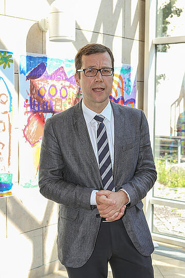 Der Leiter des Kinderzentrums, Volker Mall.