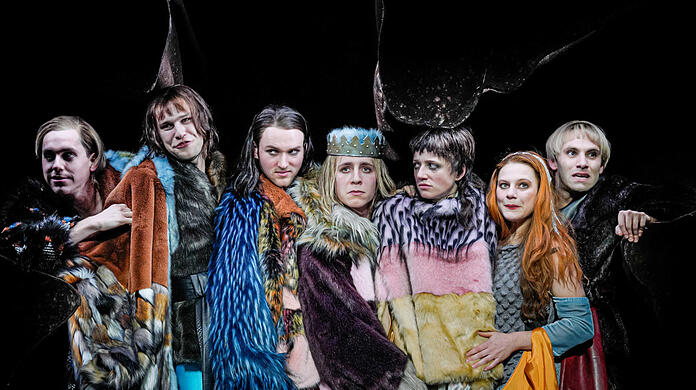 Die "hildensaga" von Ferdinand Schmalz in der Inszenierung von Christina Tscharyiski im Volkstheater.