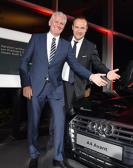 Freude auf den neuen A4: Audi Gesamtvertriebsleiter Süd Alexander Schuhmacher (l.) mit Münchens Audi-Statthalter Martin Lohmann.