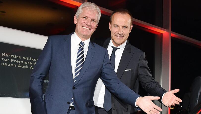 Freude auf den neuen A4: Audi Gesamtvertriebsleiter Süd Alexander Schuhmacher (l.) mit Münchens Audi-Statthalter Martin Lohmann. Freude auf den neuen A4: Audi Gesamtvertriebsleiter Süd Alexander Schuhmacher (l.) mit Münchens Audi-Statthalter Martin Lohmann.