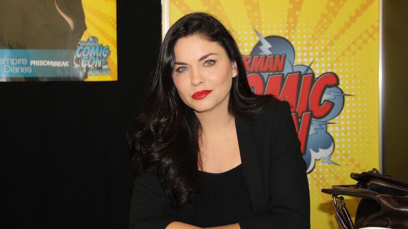 "Prison Break"-Star Jodi Lyn O'Keefe bei ihrer Autogramm-Stunde.
