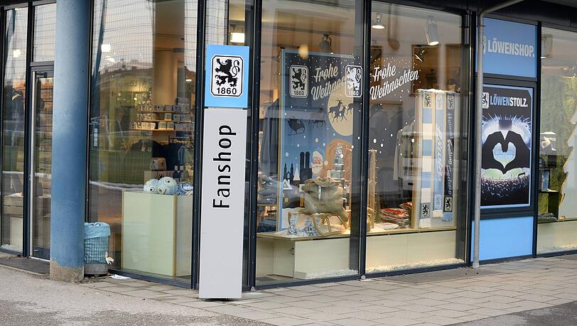 Im Fanshop des TSV 1860 - auch online - gibt es jetzt das Grünwalder Stadion als Bausatz. (Archivbild)