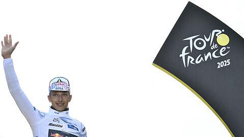 Florian Lipowitz hat mit dem dritten Platz bei der Tour de France den größten Erfolg seiner Karriere gefeiert.