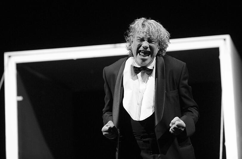 13.07. Gert Voss (72) Er war ein gefeierter Star des deutschen Bühnentheaters, trat unter Regisseuren wie Claus Peymann und Peter Zadek auf. Das Wiener Burgtheater wurde seine künstlerische Heimat.