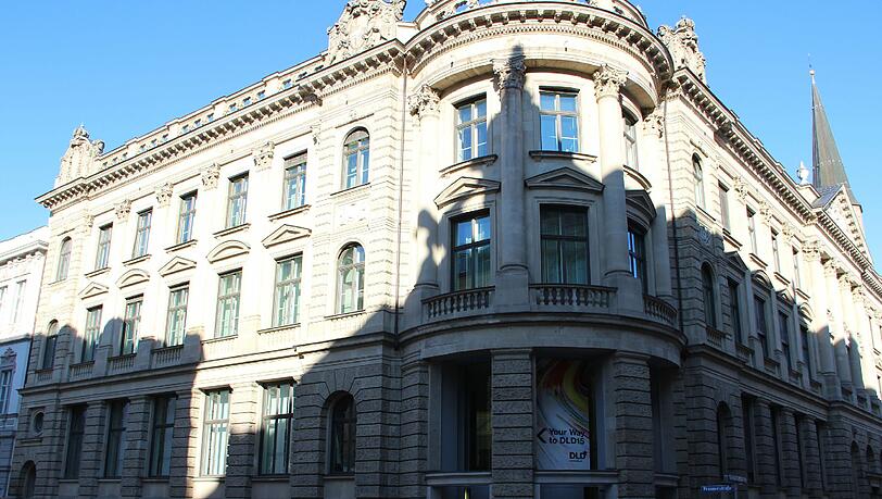 Soll ein Hotel werden: Das schmucke Gebäude an der Kardinal-Faulhaber-Straße. Soll ein Hotel werden: Das schmucke Gebäude an der Kardinal-Faulhaber-Straße.