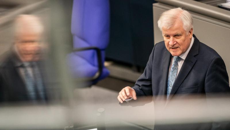 Innenminister Seehofer spricht in der Bundestagsdebatte zur Bekämpfung von Antisemitismus. Innenminister Seehofer spricht in der Bundestagsdebatte zur Bekämpfung von Antisemitismus.