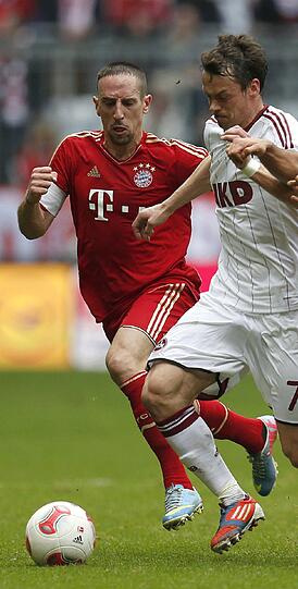 FRANCK RIBÉRY: Note 3.
Debüt als Bayern-Kapitän. Der Franzose startete stark, nahm sich dann Auszeiten. Torvorlage zum 4:0 &ndash; seine zwölfte diese Saison.