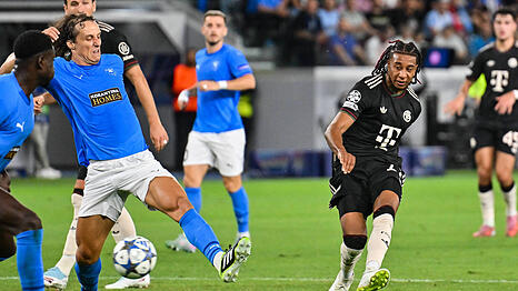 Überragend beim 5:1-Sieg gegen den FC Pafos: Bayerns Michael Olise (r.).