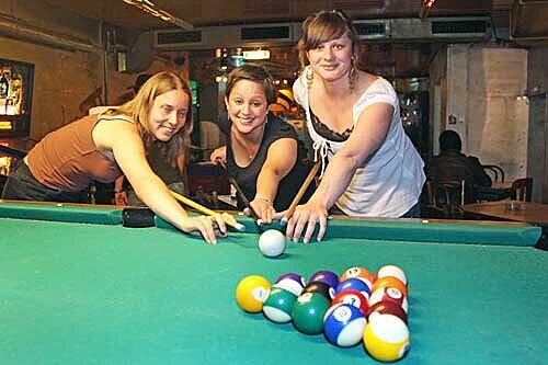 Billard ist hier angesagt - genau wie Flipper, Kicker und Rock & Roll.