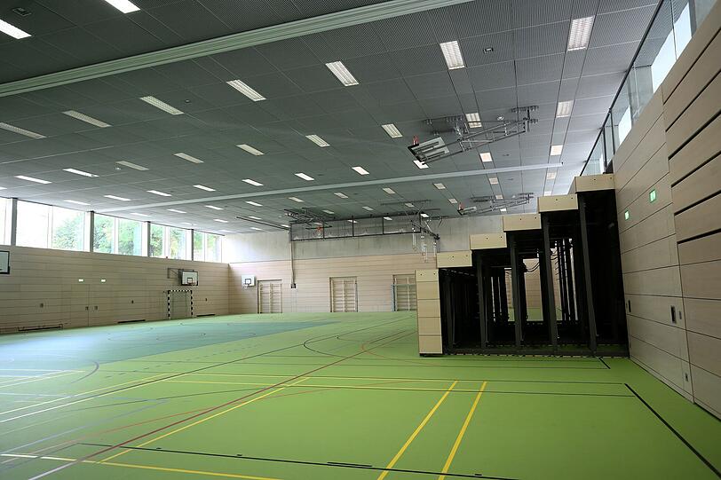Die 1200 Quadratmeter große neue Turnhalle.