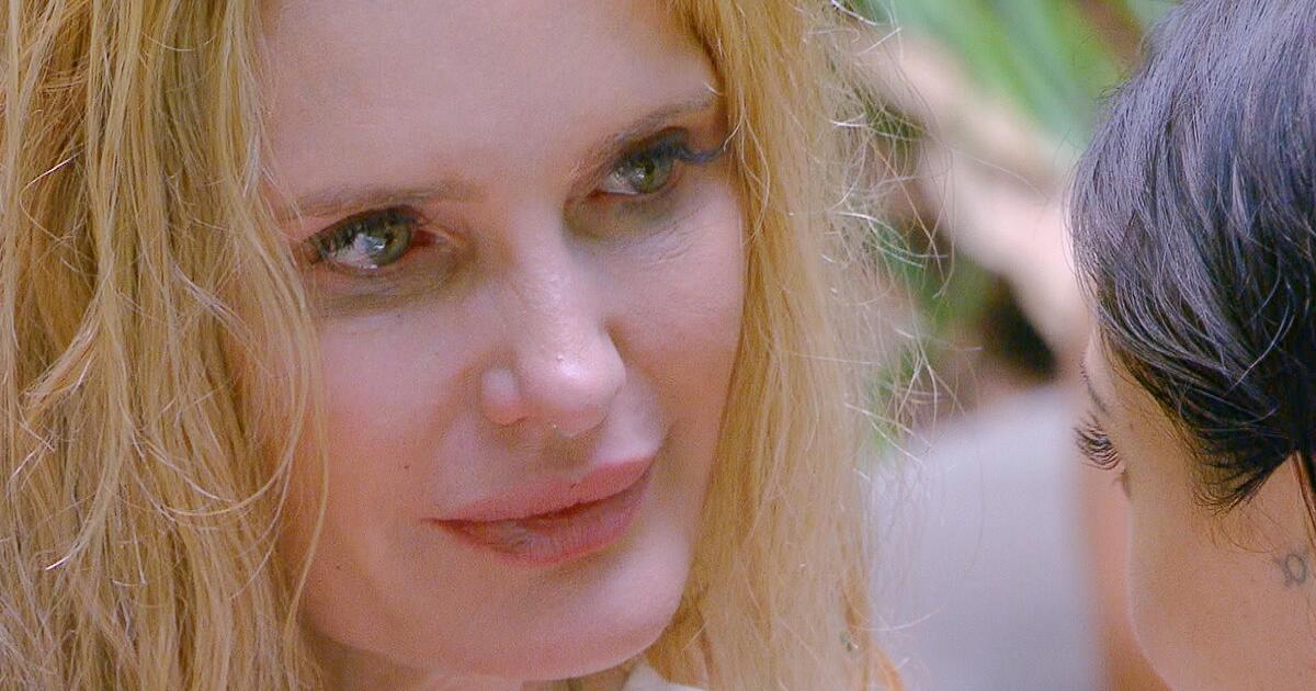 Emotionaler-Moment-der-Vergebung-Dschungel-Mirja-weint-wegen-Ex-Mann-Sky-du-Mont