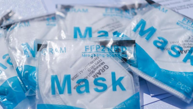 Wie schon in Bussen und Bahnen gilt nun auch im Einzelhandel bundesweit eine Maskenpflicht. Wie schon in Bussen und Bahnen gilt nun auch im Einzelhandel bundesweit eine Maskenpflicht.