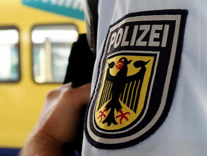 Die Bundespolizei ist unter anderem für die Sicherheit an Bahnhöfen zuständig.
