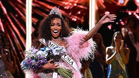 Justus Kelley ist die aktuelle Miss USA - und Pflegemutter.