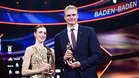 Deutschlands Sportlerin und Sportler des Jahres, Darja Varfolomeev und Oliver Zeidler, freuen sich auf besinnliche Tage.