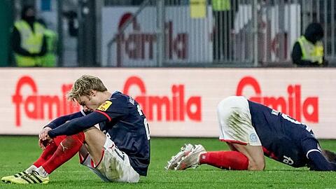 Kiel bleibt im Abstiegskampf stecken.