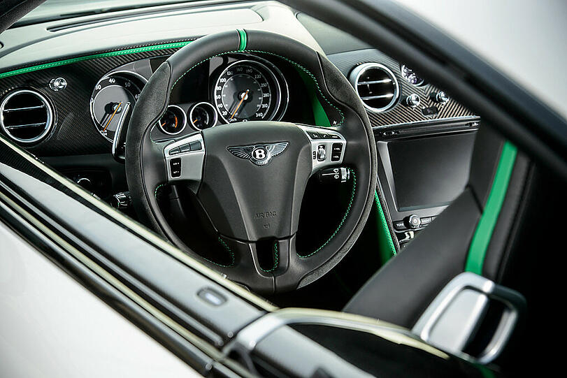 Das 282 625 Euro teure und 580 PS starke Bentley Continental GT3-R Coupé versteht sich als Straßenversion der jüngst aufgelegten Rennwagens auf Basis des Continental.