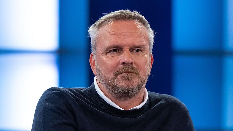 Der frühere Nationalspieler Dietmar Hamann sieht die Zukunft von Bundestrainer Julian Nagelsmann gefährdet.