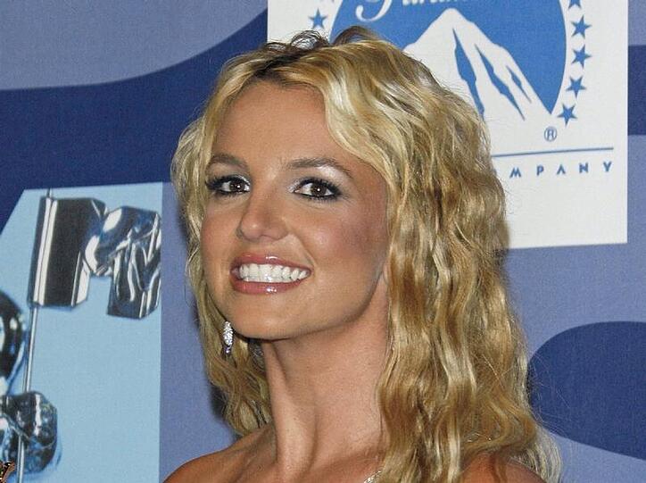 Britney Spears erhält einen Bambi.